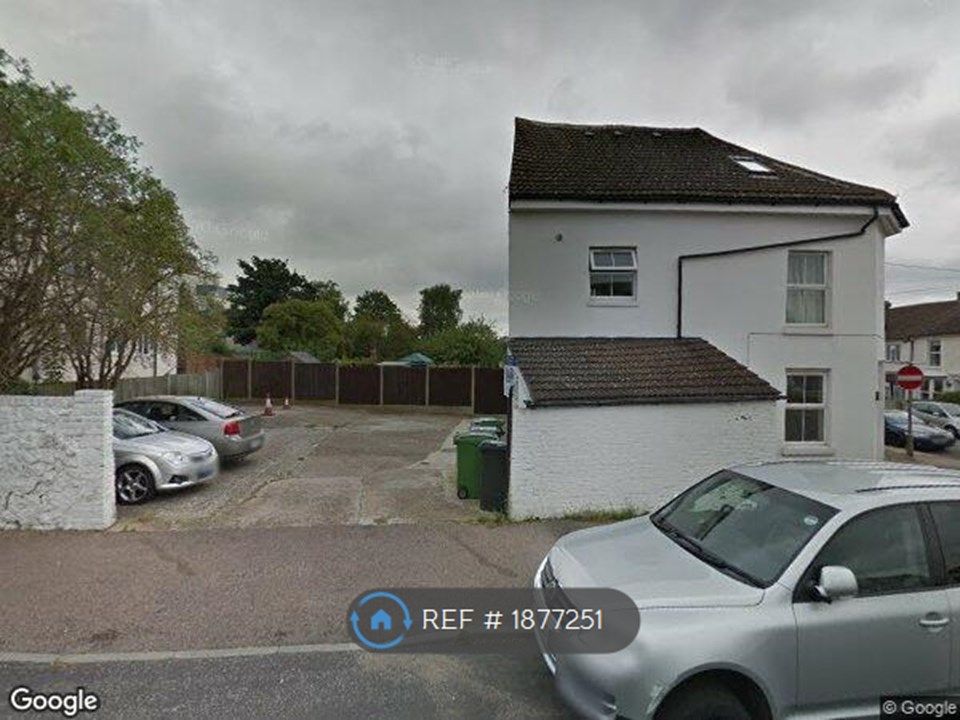 2 bed flat to rent in Hackney Road, Maidstone ME16, £1,150 pcm Zoopla