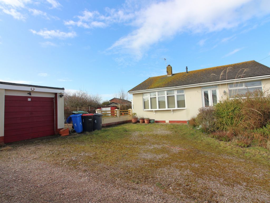 3 bed bungalow for sale in Shap Court, Fleetwood FY7, £180,000 Zoopla