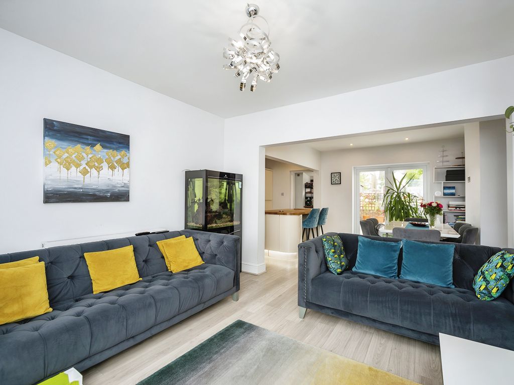 3 bed semidetached house for sale in William Street, Gillingham ME8