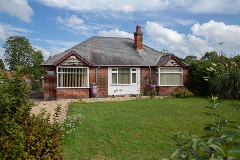 3 bed detached bungalow for sale in Eakring Road, Wellow, Newark NG22