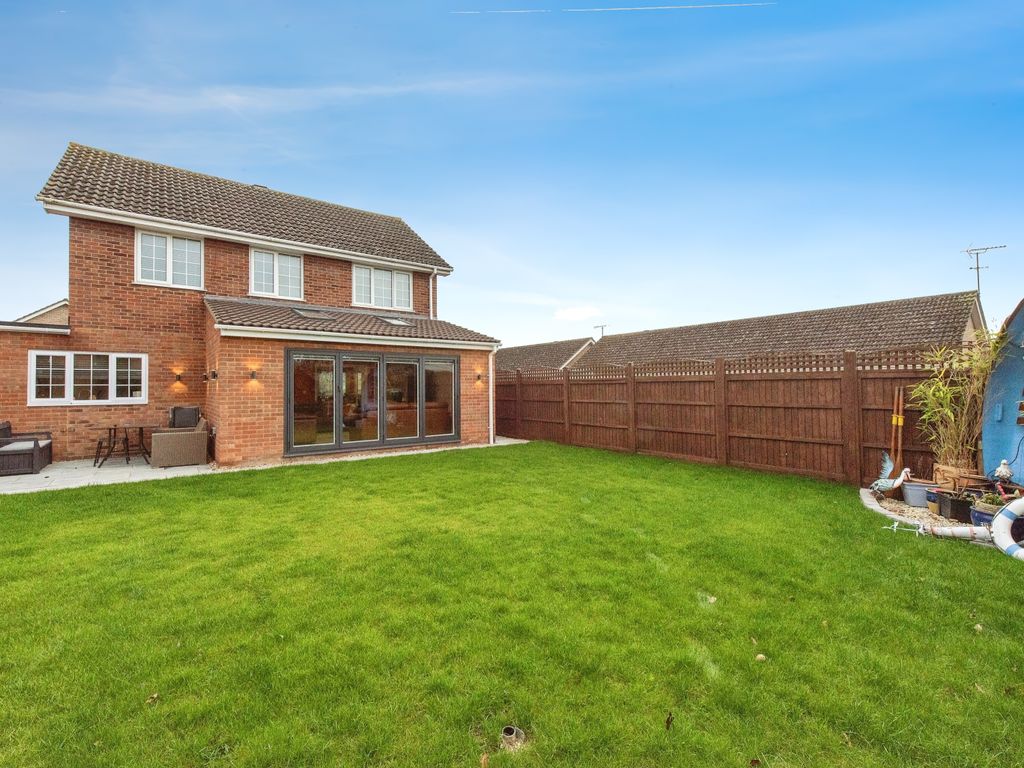 4 bed detached house for sale in Robin Close, Mildenhall, Bury St
