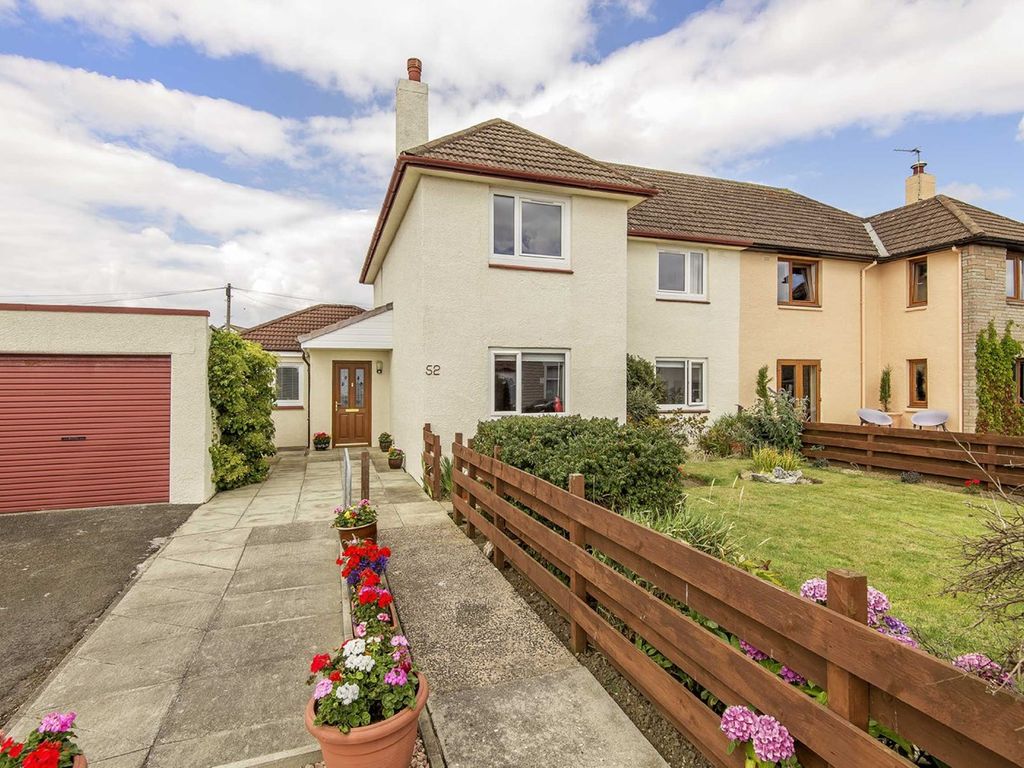 4 bed semidetached house for sale in East Forth Street, Cellardyke