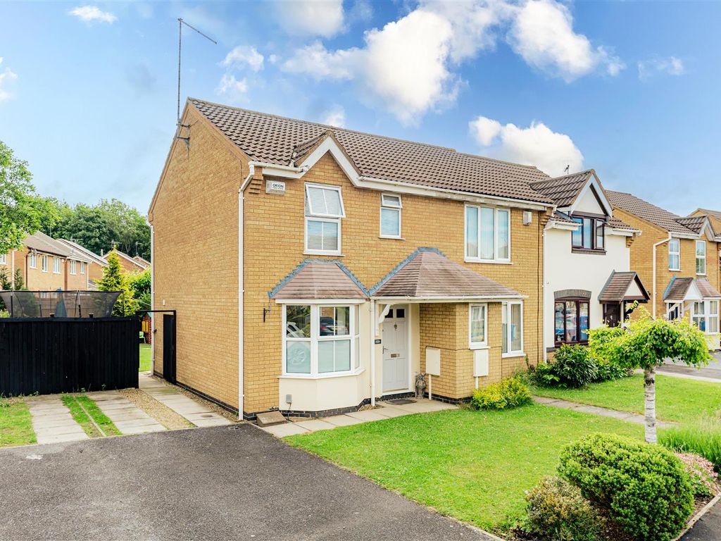2 bed end terrace house for sale in Brambleside, Kettering NN16 Zoopla