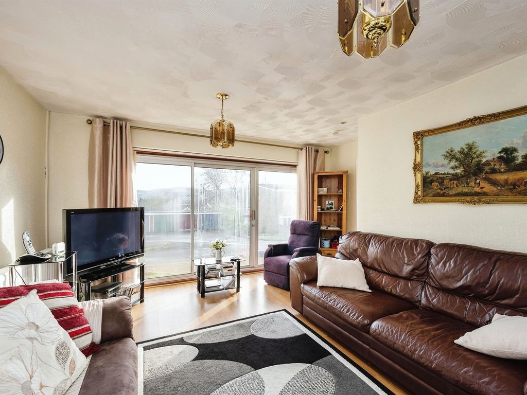 2 bed detached bungalow for sale in The Hannants, Neath Abbey, Neath SA10, £195,000 Zoopla