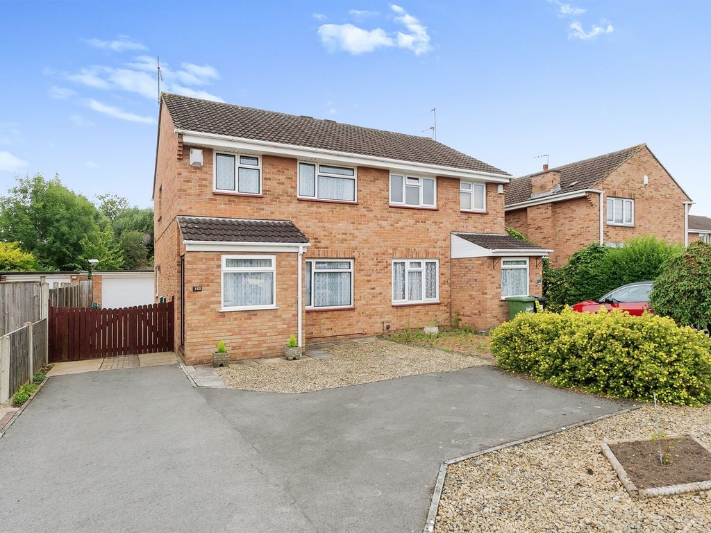 3 bed semidetached house for sale in Long Beach Road, Longwell Green