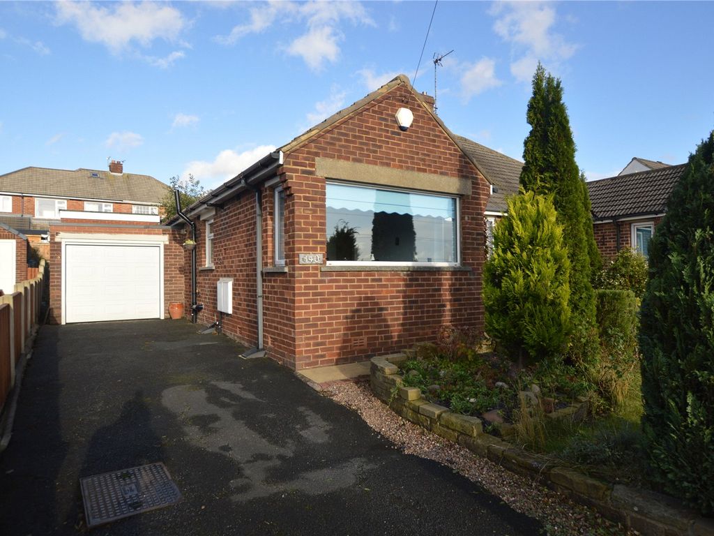 2 bed bungalow for sale in Batley Road, Wakefield, West Yorkshire WF2