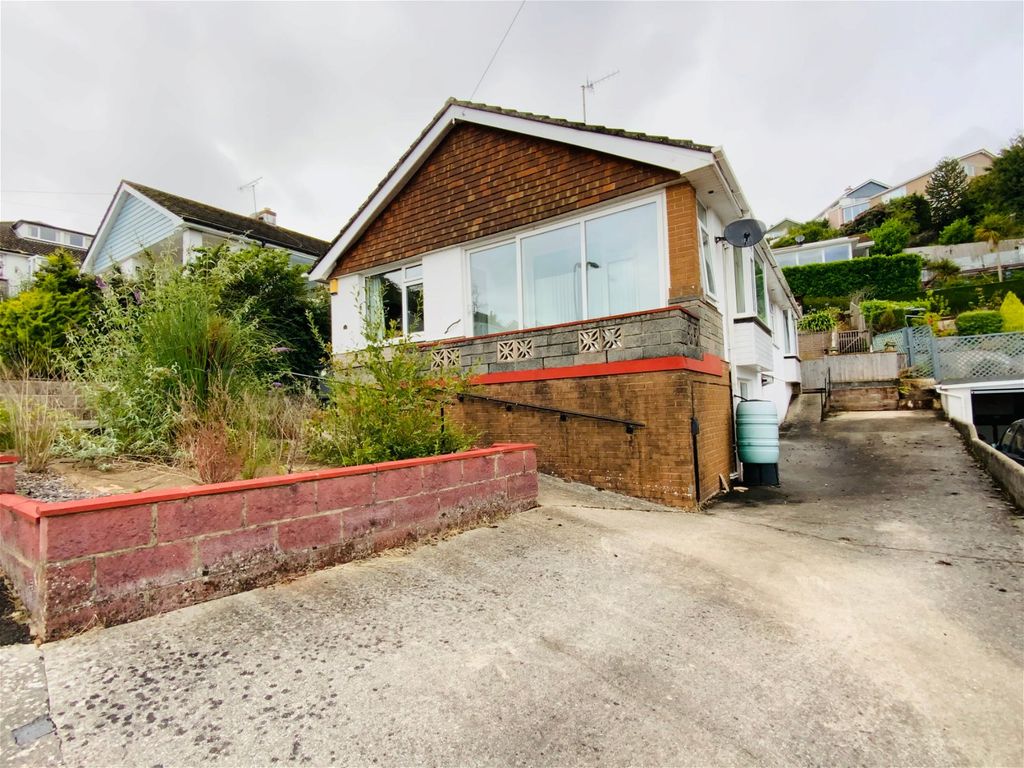 3 bed detached house for sale in Brantwood Drive, Paignton TQ4, £