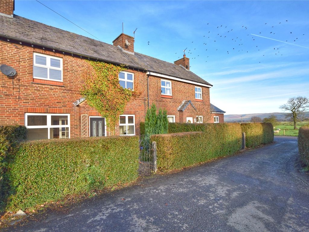 3 bed terraced house for sale in Larkhill, Old Langho, Blackburn