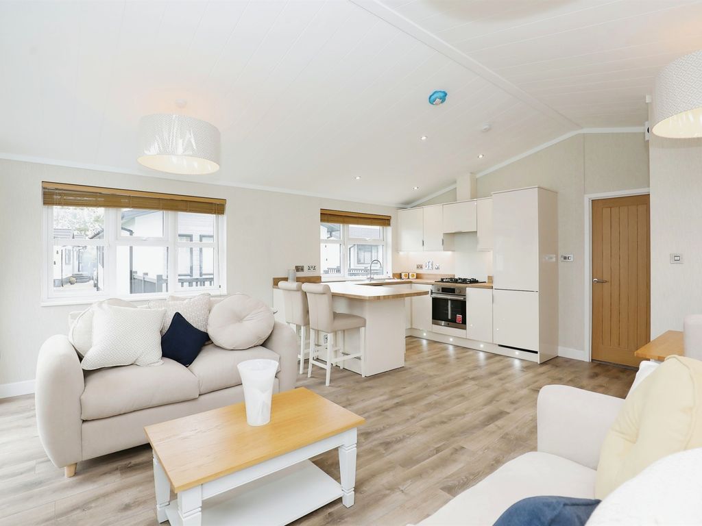 New home, 2 bed detached bungalow for sale in Campden Road, Lower