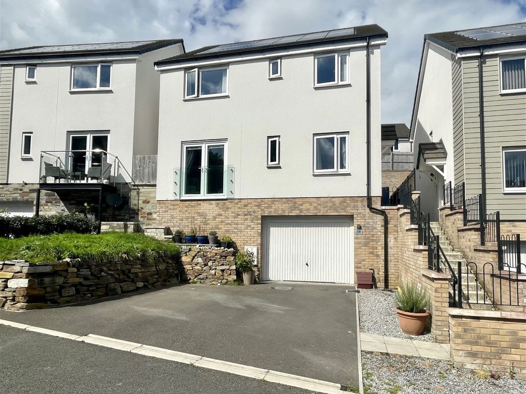 4 bed detached house for sale in Sandpiper Road, Derriford, Plymouth