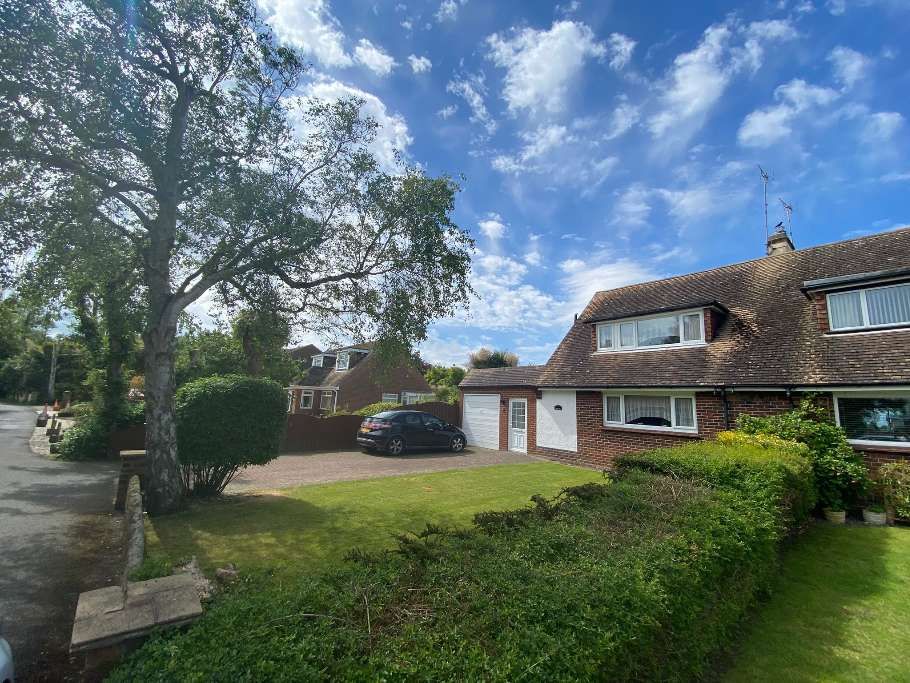 3 bed semidetached house for sale in Priory Close, New Romney TN28