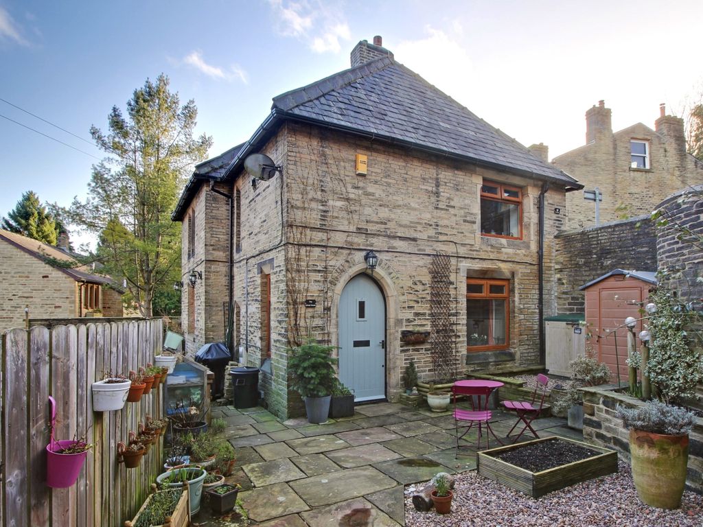 3 bed terraced house for sale in The School House 18 New Road