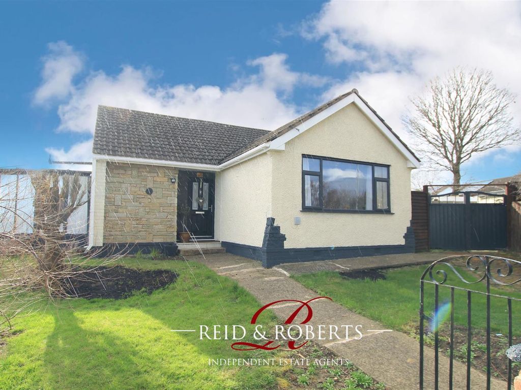 3 bed detached bungalow for sale in Oakfield Road, Buckley CH7 Zoopla