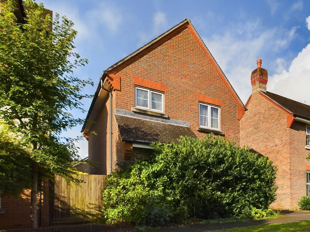 3 bed detached house for sale in Jarvis Fields, Bursledon, Southampton