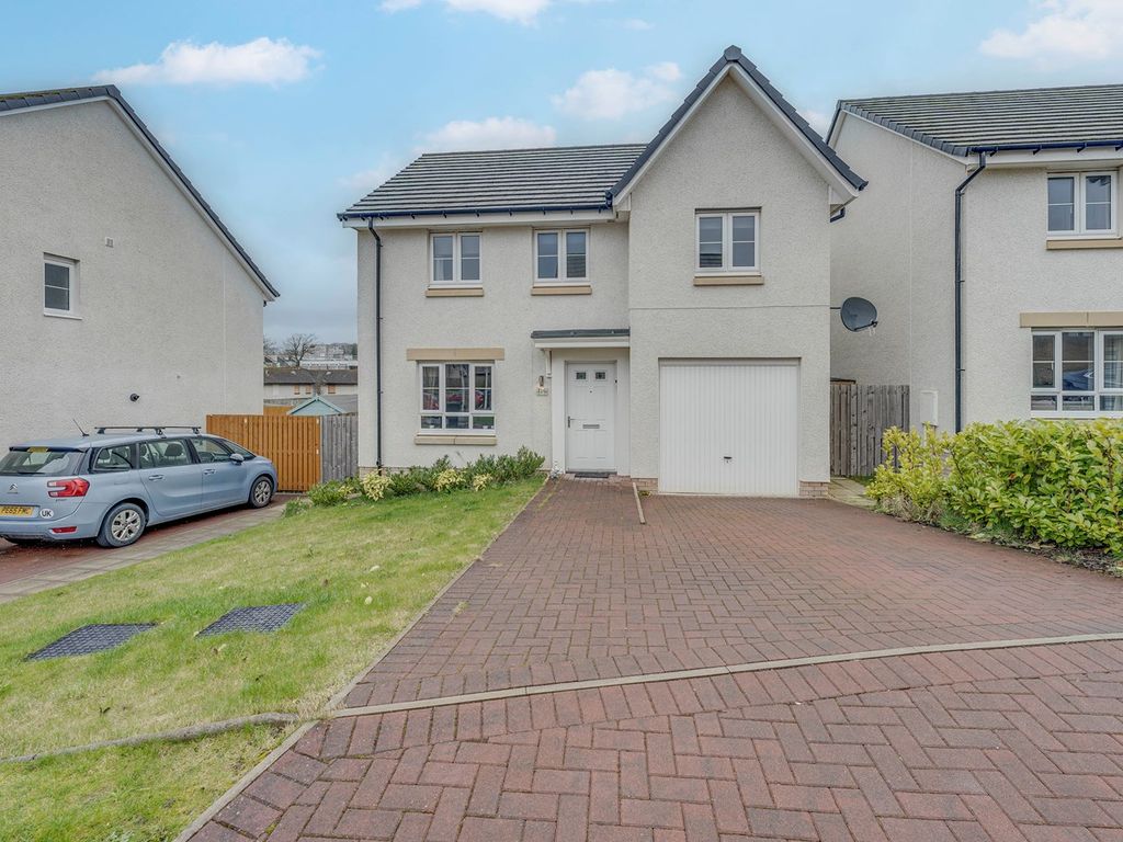New home, 4 bed detached house for sale in South Larch Road