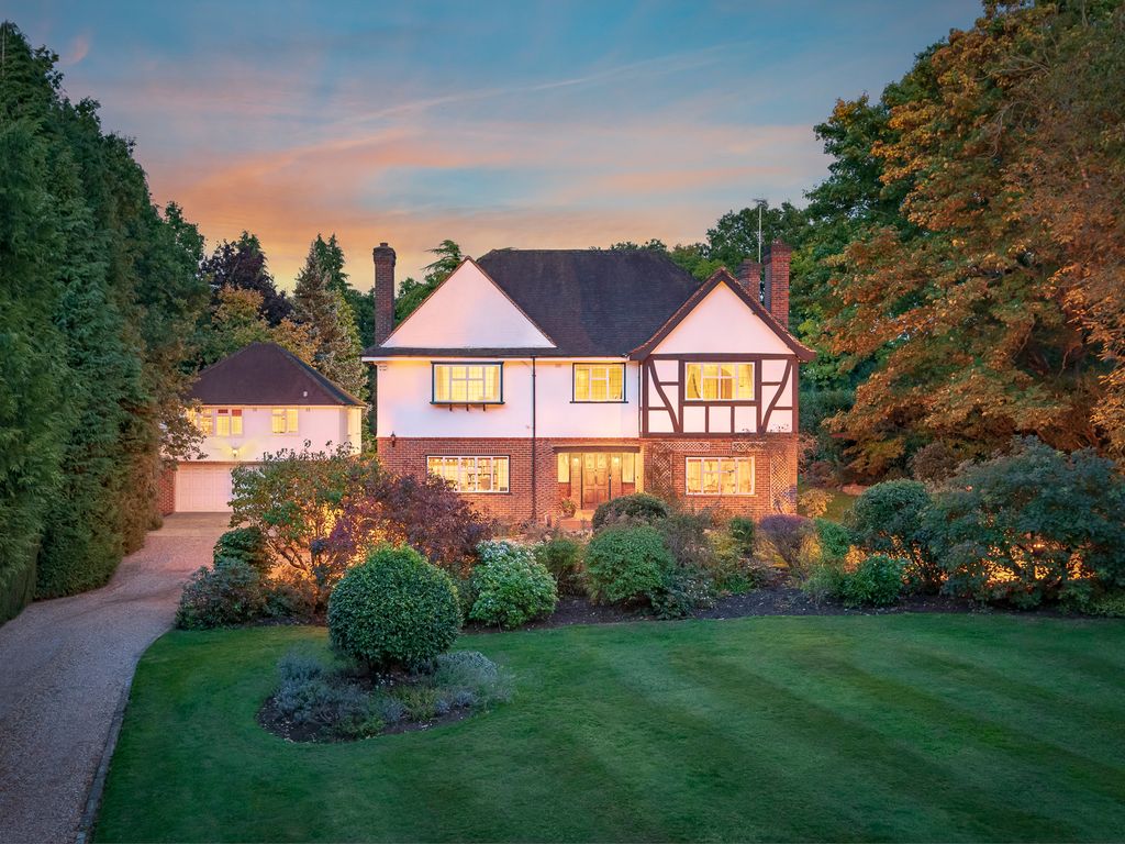6 bed detached house for sale in b Estate, Purley, Surrey CR8 Zoopla