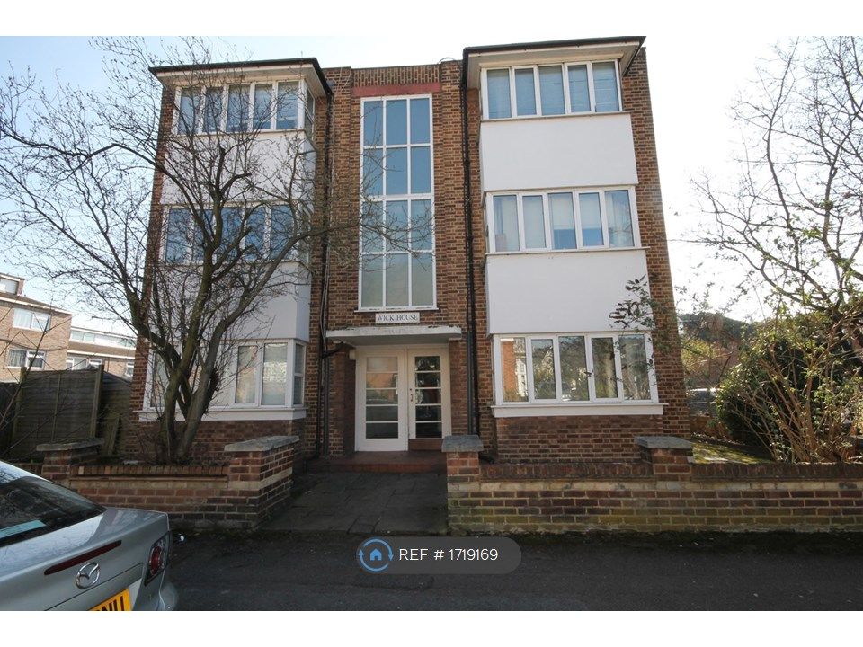 1 bed flat to rent in Wick House, Hampton Wick, Kingston Upon Thames