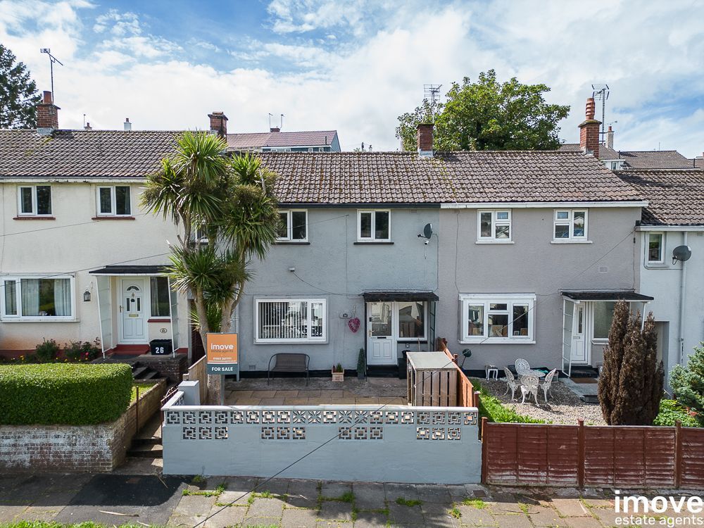 3 bed terraced house for sale in Raleigh Avenue, Torquay TQ2, £230,000