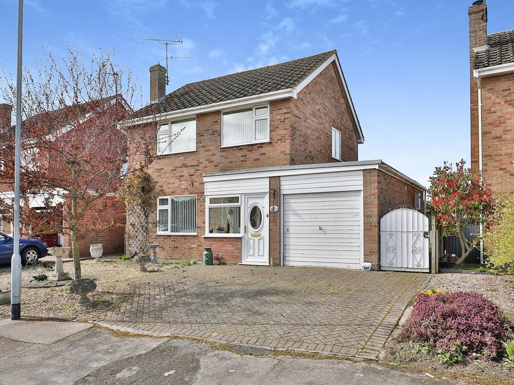 3 bed detached house for sale in Foundry Close, Sculthorpe, Fakenham