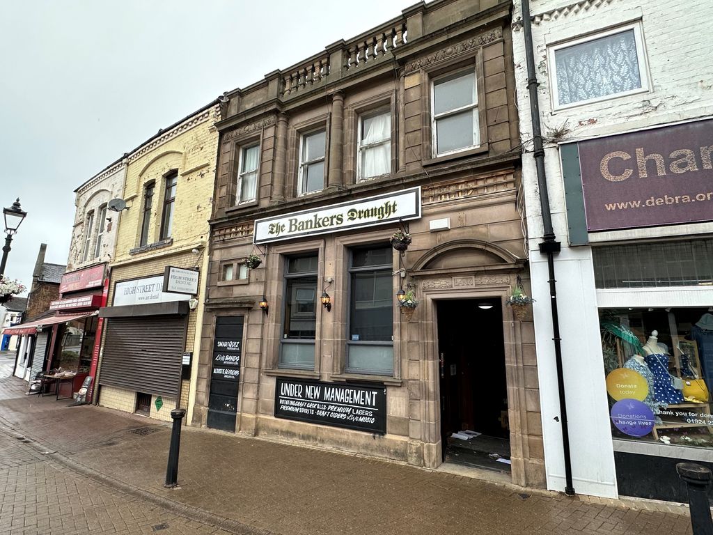 Retail premises to let in High Street, Normanton WF6 Zoopla