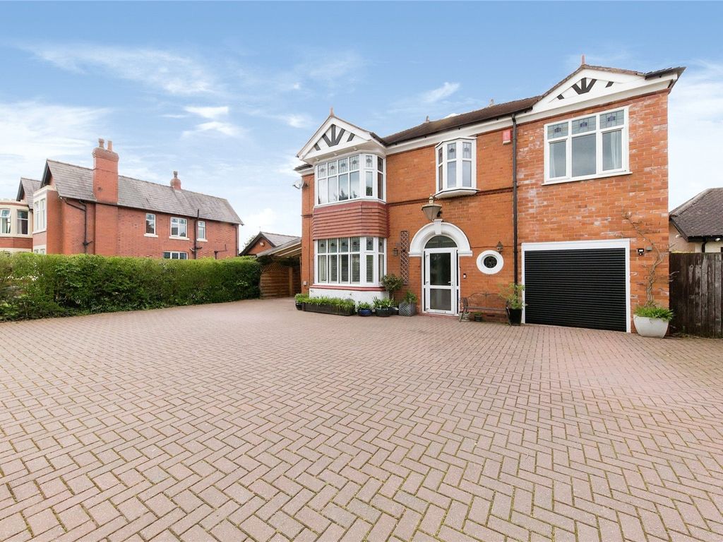 5 bed detached house for sale in Crewe Road, Wistaston, Crewe, Cheshire