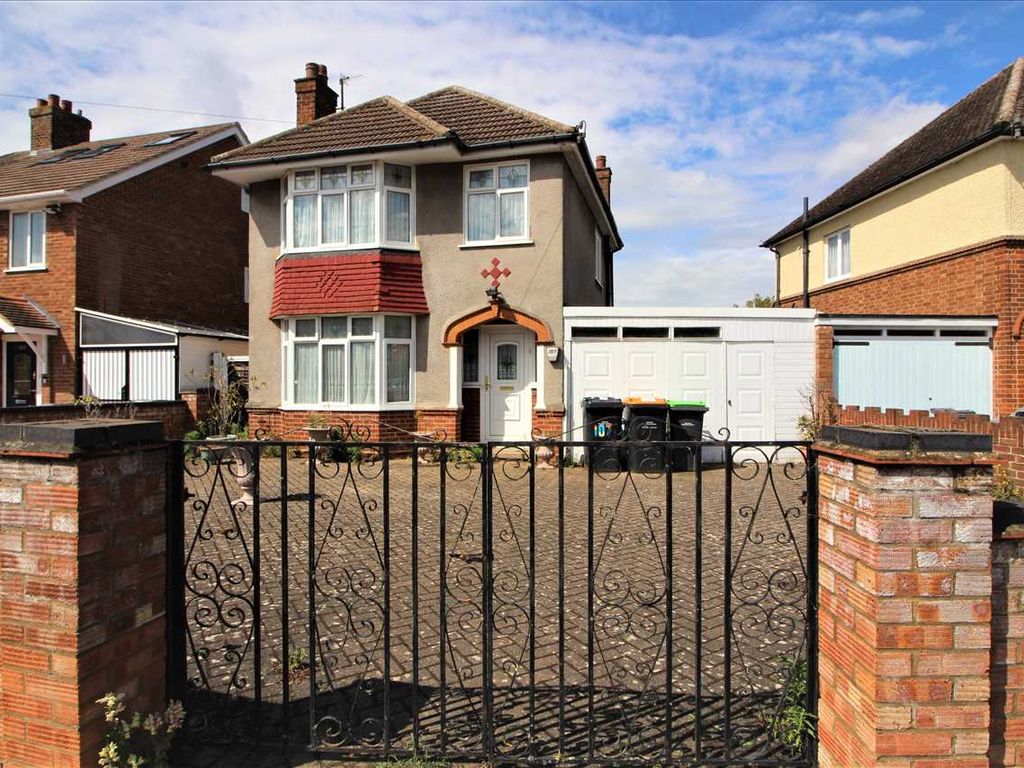 3 bed detached house for sale in Honey Hill Road, Bedford MK40 Zoopla