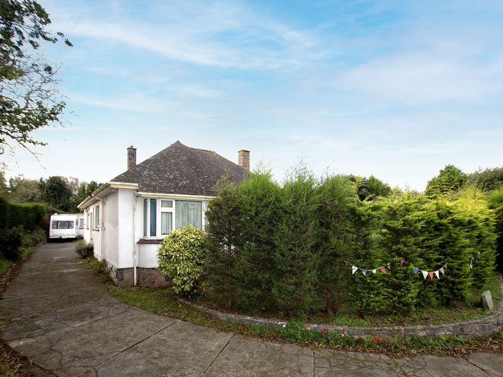 3 bed bungalow for sale in La Grande Rue, St Martin's, Guernsey GY4