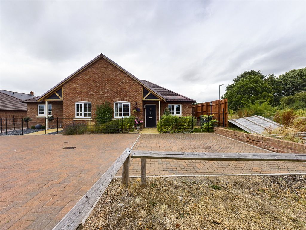 2 bed bungalow for sale in Colonel Drive, Rushwick, Worcester