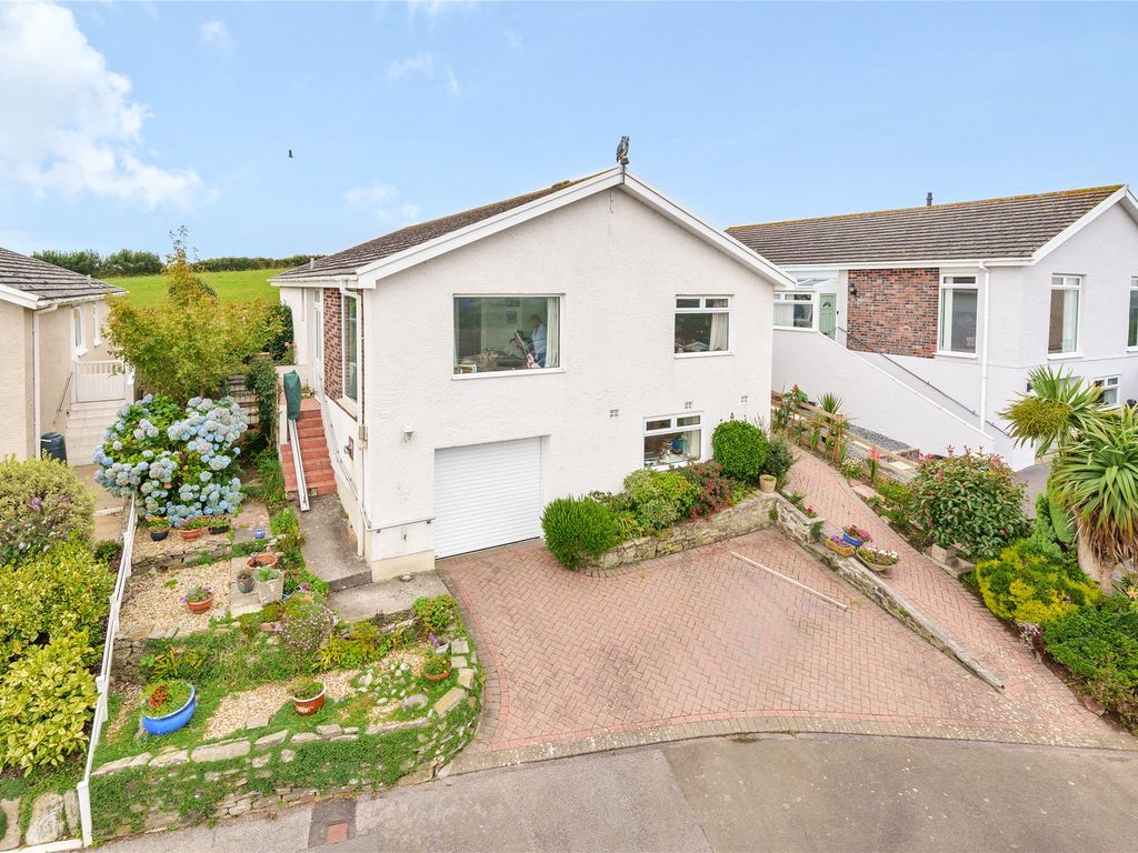 3 bed bungalow for sale in Portbyhan Road, Looe, Cornwall PL13, £