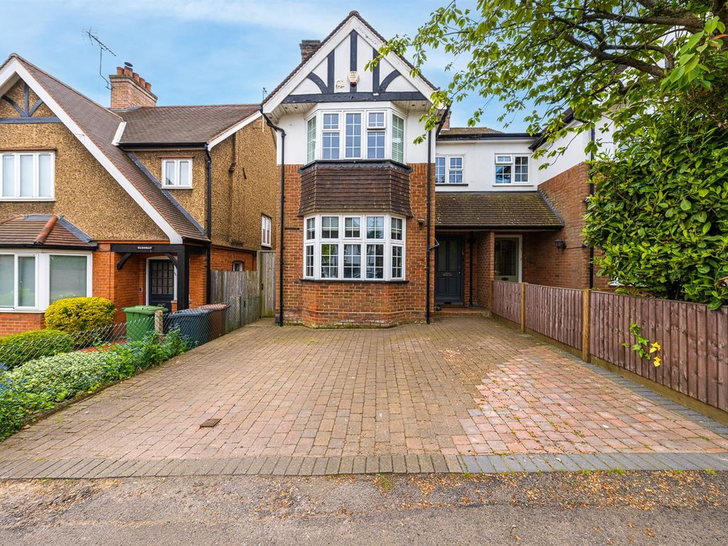 3 bed semidetached house for sale in Park Road, Radlett WD7 Zoopla