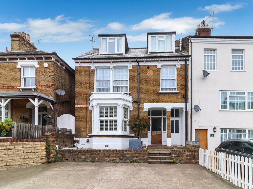 Chalk Hill, Watford WD19  