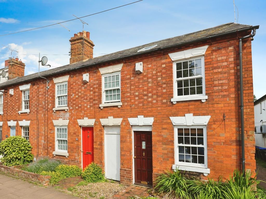 2 bed end terrace house for sale in Oxford Street, Daventry NN11, £170,000 Zoopla