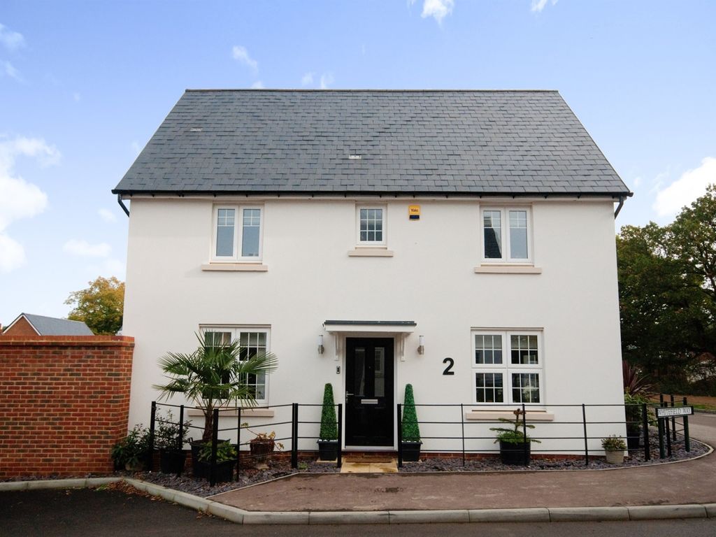 3 bed semidetached house for sale in Whitefield Way, BexhillOnSea