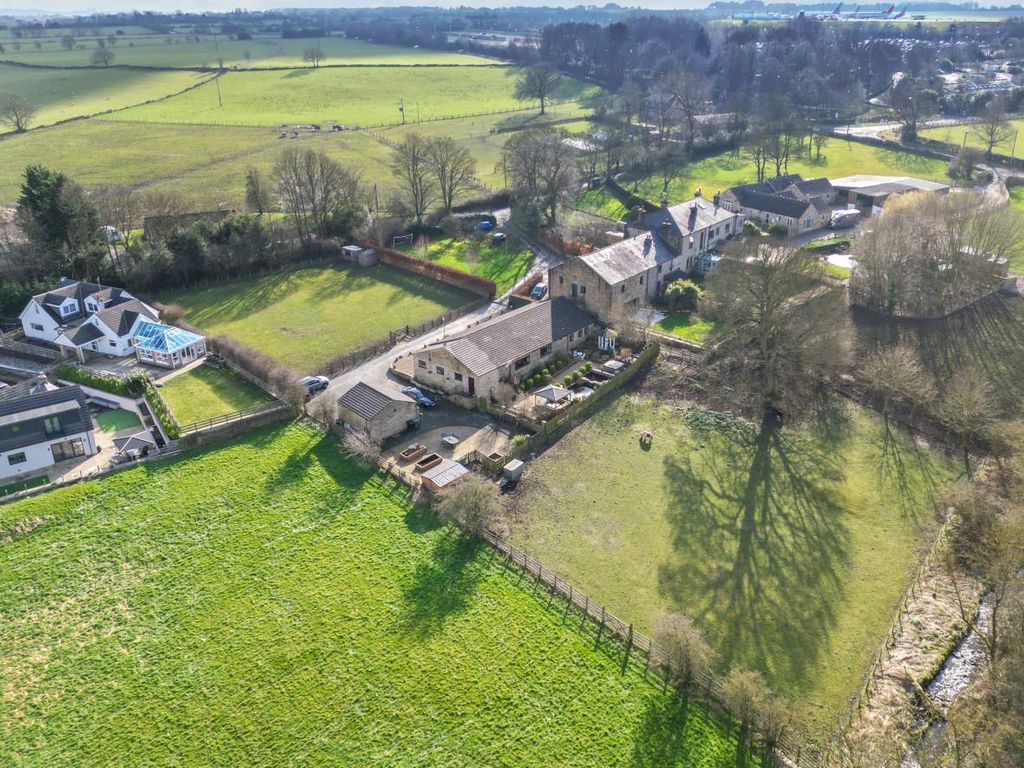 4 bed bungalow for sale in Dean Head, Scotland Lane, Horsforth, Leeds