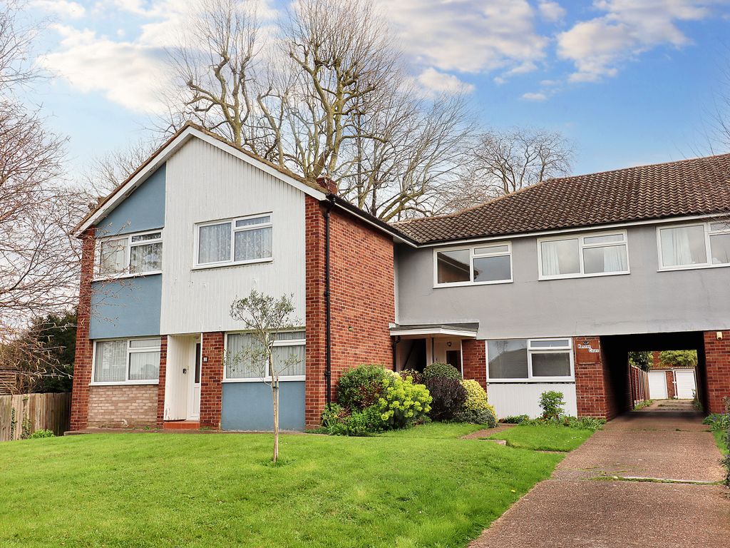 2 bed for sale in Cranes Park, Surbiton KT5, £375,000 Zoopla