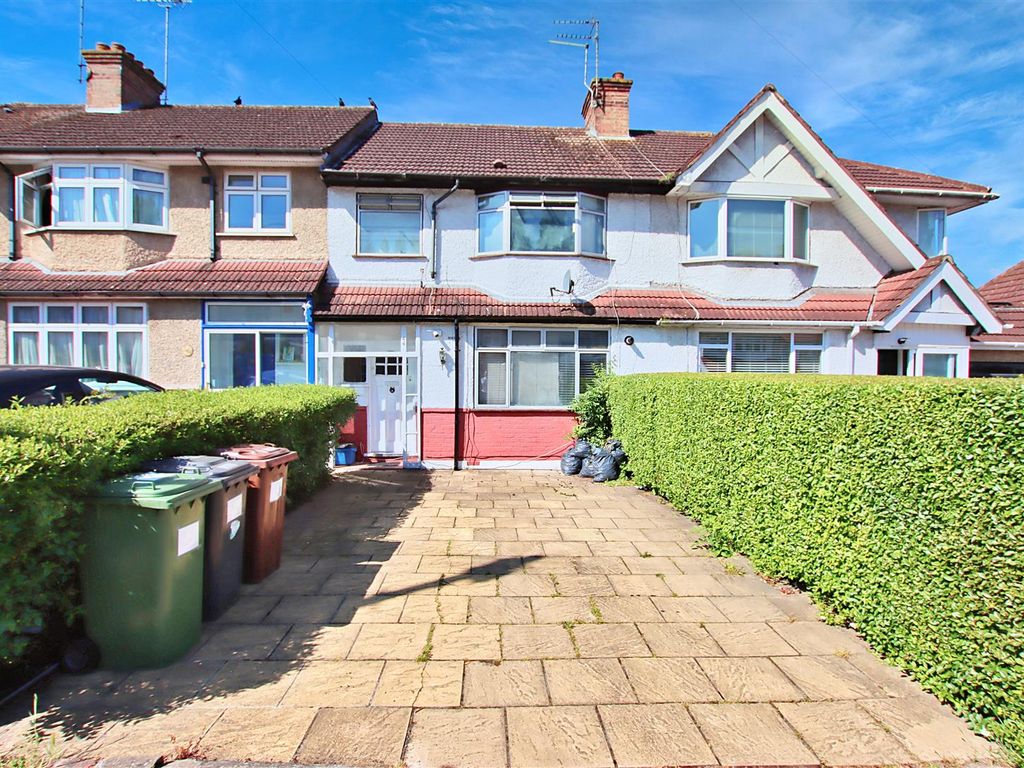 3 bed property for sale in Whitehouse Avenue, Borehamwood WD6, £475,000