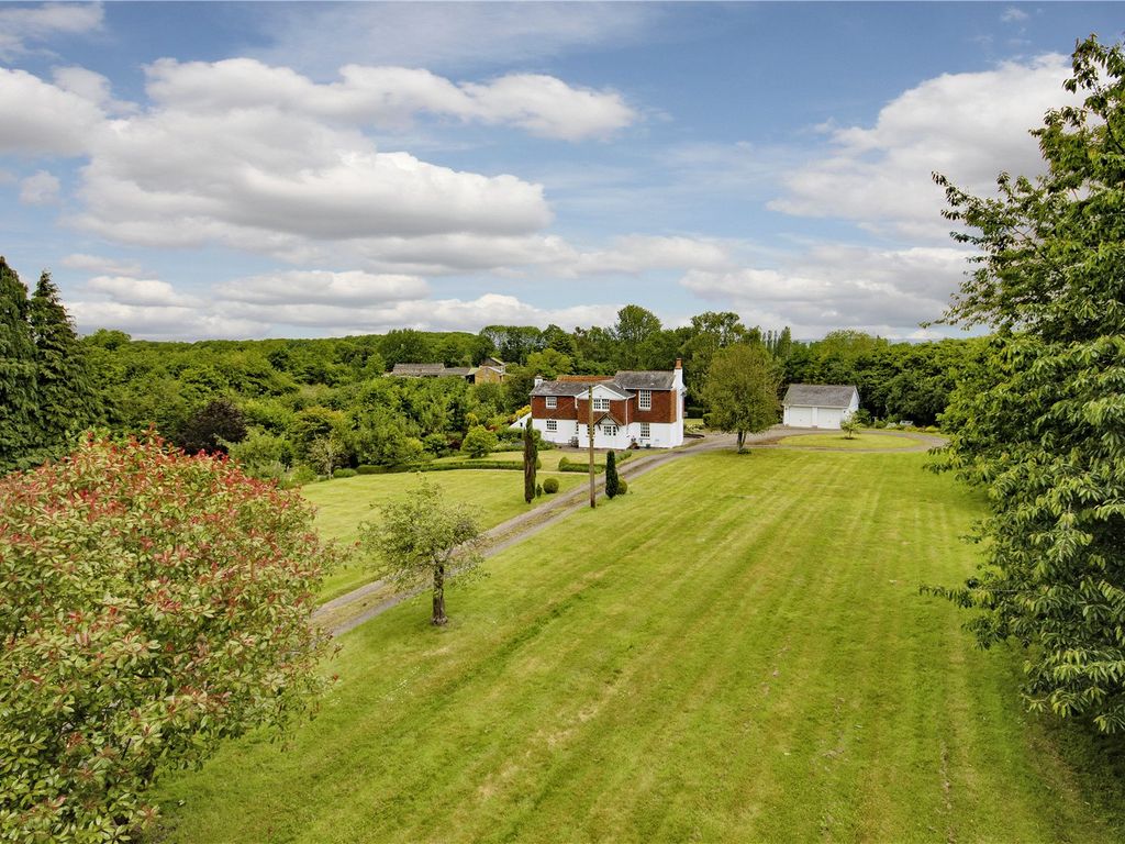 5 bed detached house for sale in Pleasant Valley Lane, East Farleigh, Maidstone, Kent ME15, £