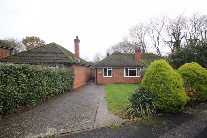 2 bed semidetached bungalow for sale in Nursery Close, Tonbridge TN10