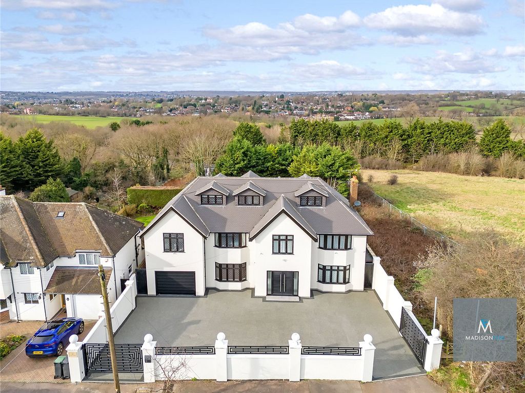 7 bed detached house for sale in Mount Pleasant Road, Chigwell, Essex