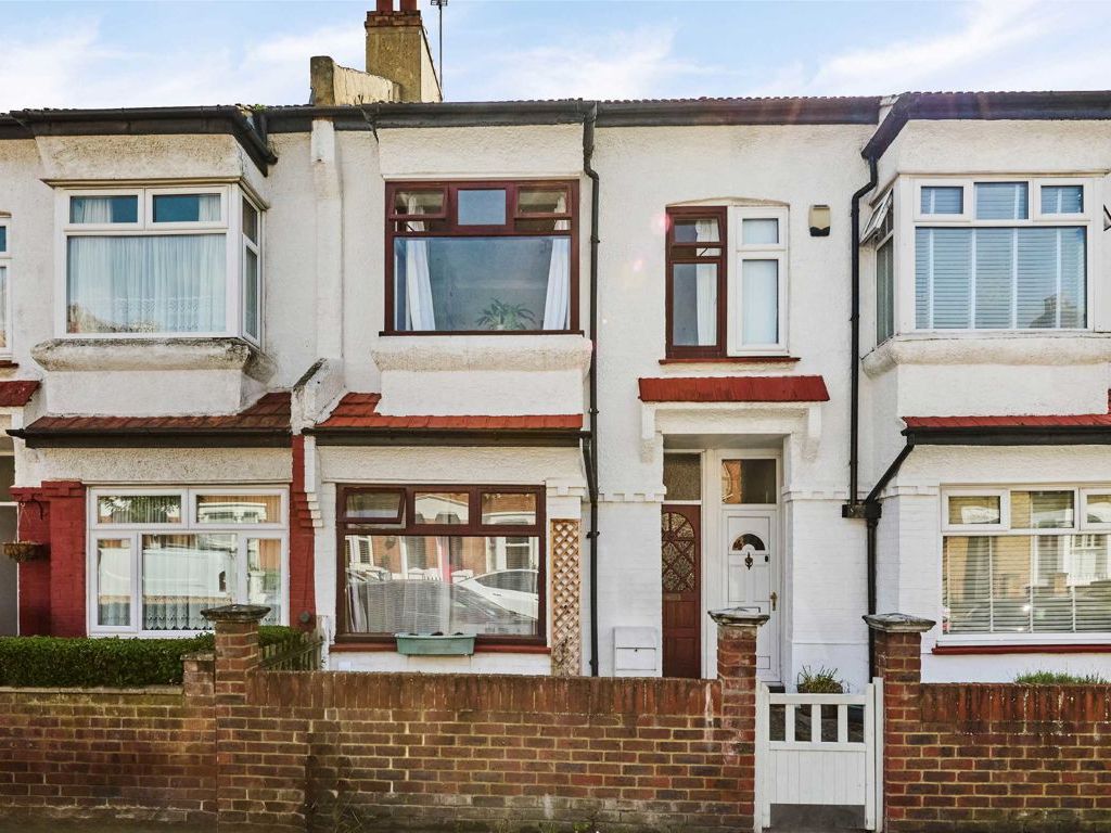 3 bed terraced house for sale in Knighton Park Road, London SE26, £
