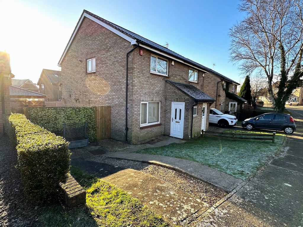 2 bed semidetached house to rent in Limewood Close, St Mellons, Cardiff. CF3, £950 pcm Zoopla
