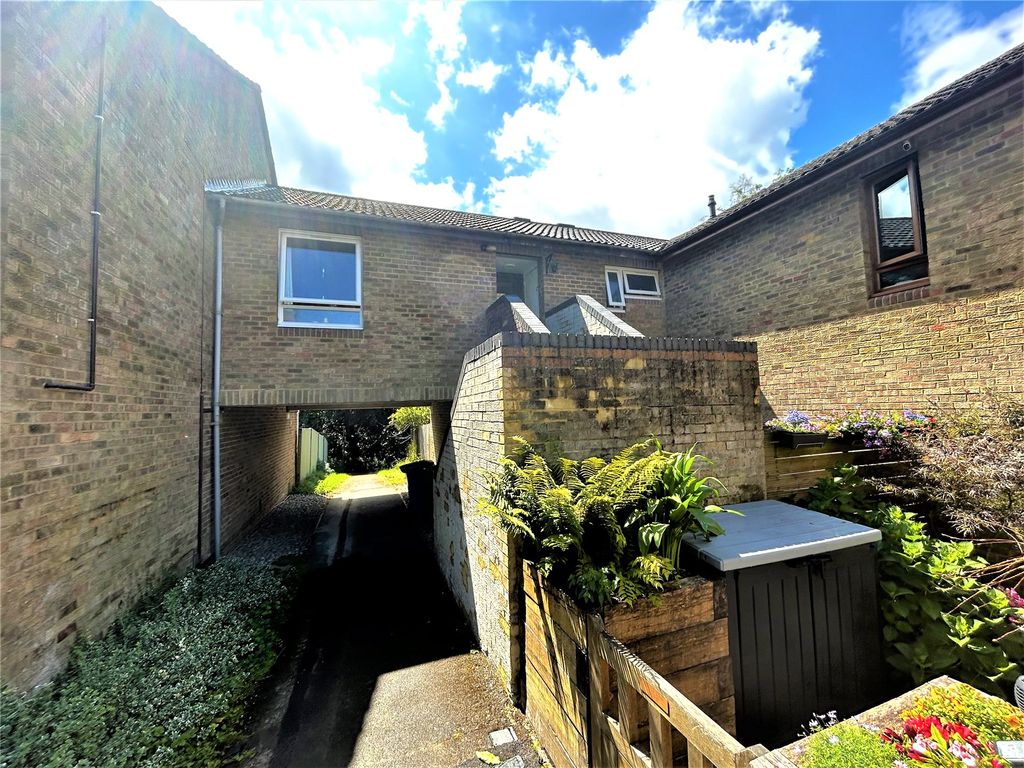 3 bed for sale in Hillberry, Bracknell, Berkshire RG12 Zoopla
