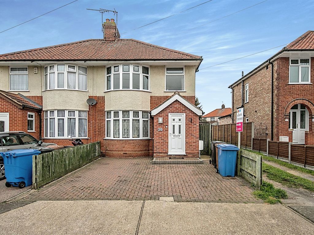 3 bed semidetached house for sale in Castle Road, Ipswich IP1 Zoopla