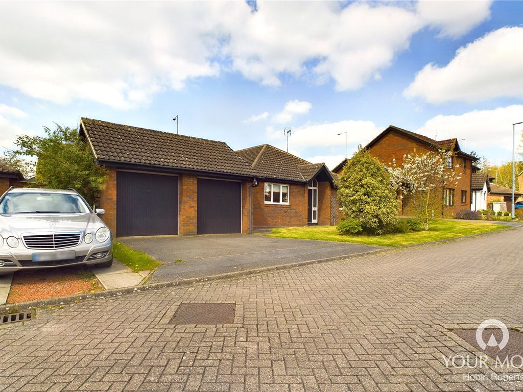 3 bed bungalow for sale in Malvern Close, Kettering NN16 Zoopla