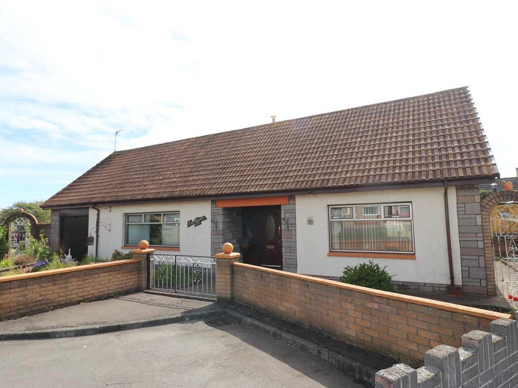 2 bed detached bungalow for sale in Methilhaven Road, Methil, Fife KY8