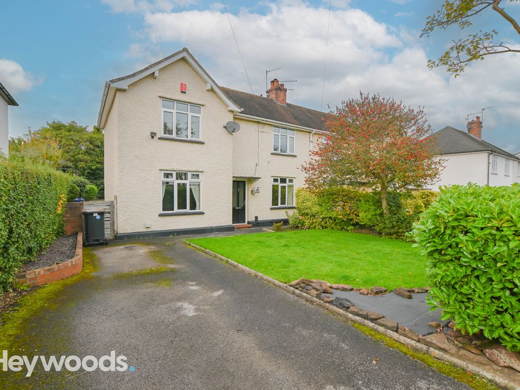 3 bed semidetached house for sale in Whitfield Avenue, Westlands