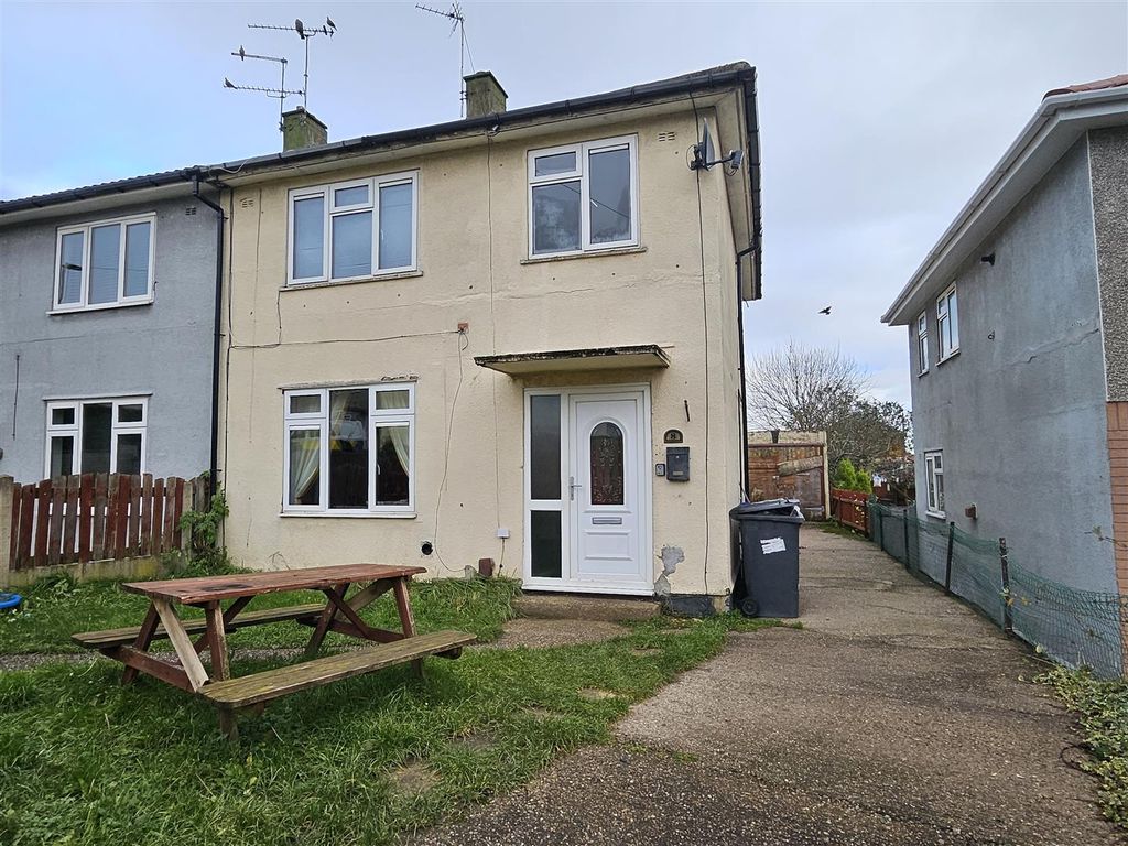 3 bed semidetached house for sale in Sycamore Grove, Conisbrough