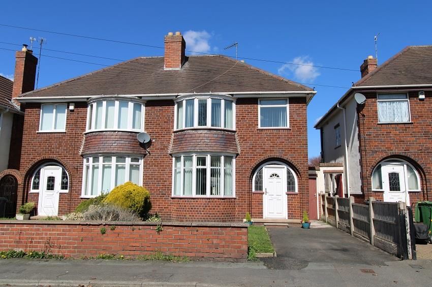 3 bed property for sale in Corbyns Hall Road, Brierley Hill