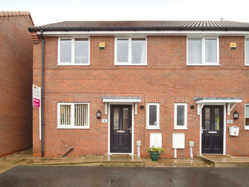 3 bed semidetached house for sale in Truro Court, SuttonOnHull, Hull HU7, £140,000 Zoopla