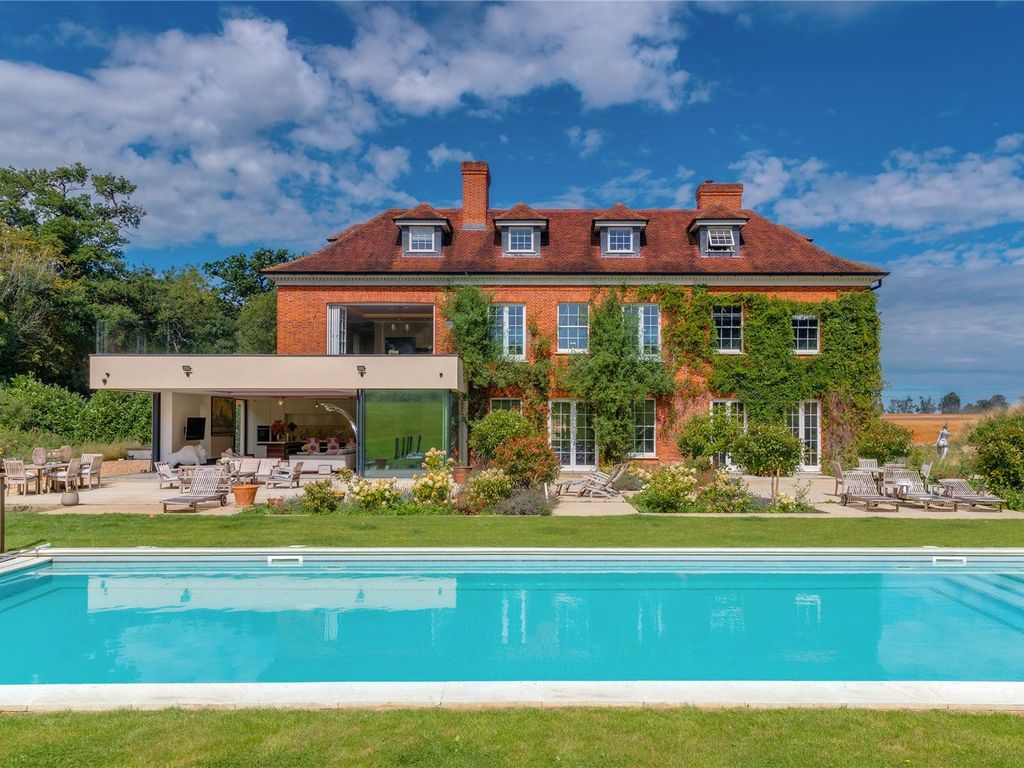 11 bed detached house for sale in Harper Lane, Radlett, Hertfordshire